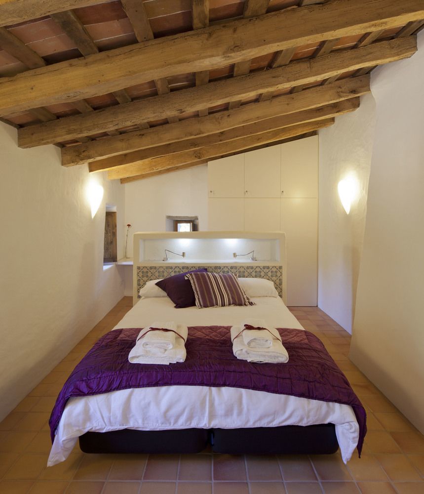 Sant Felíu de Pallarols B&B La Rectoria De Sant Miquel De Pineda מראה חיצוני תמונה