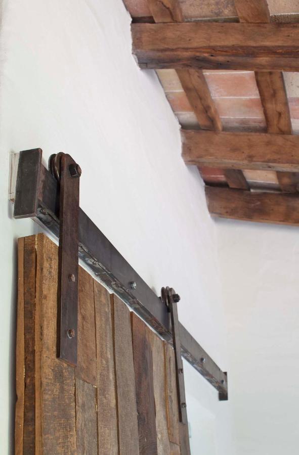 Sant Felíu de Pallarols B&B La Rectoria De Sant Miquel De Pineda מראה חיצוני תמונה