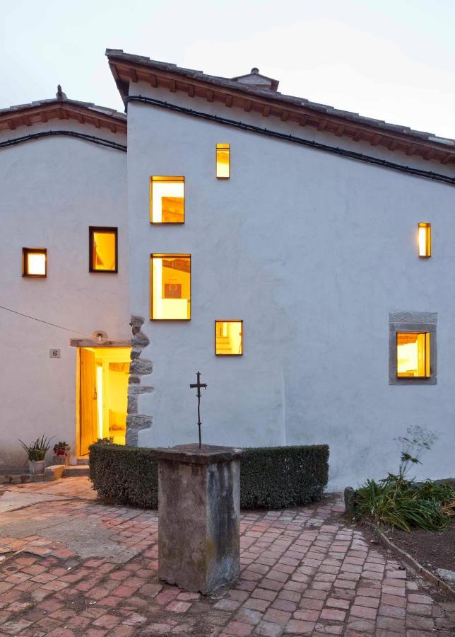 Sant Felíu de Pallarols B&B La Rectoria De Sant Miquel De Pineda מראה חיצוני תמונה