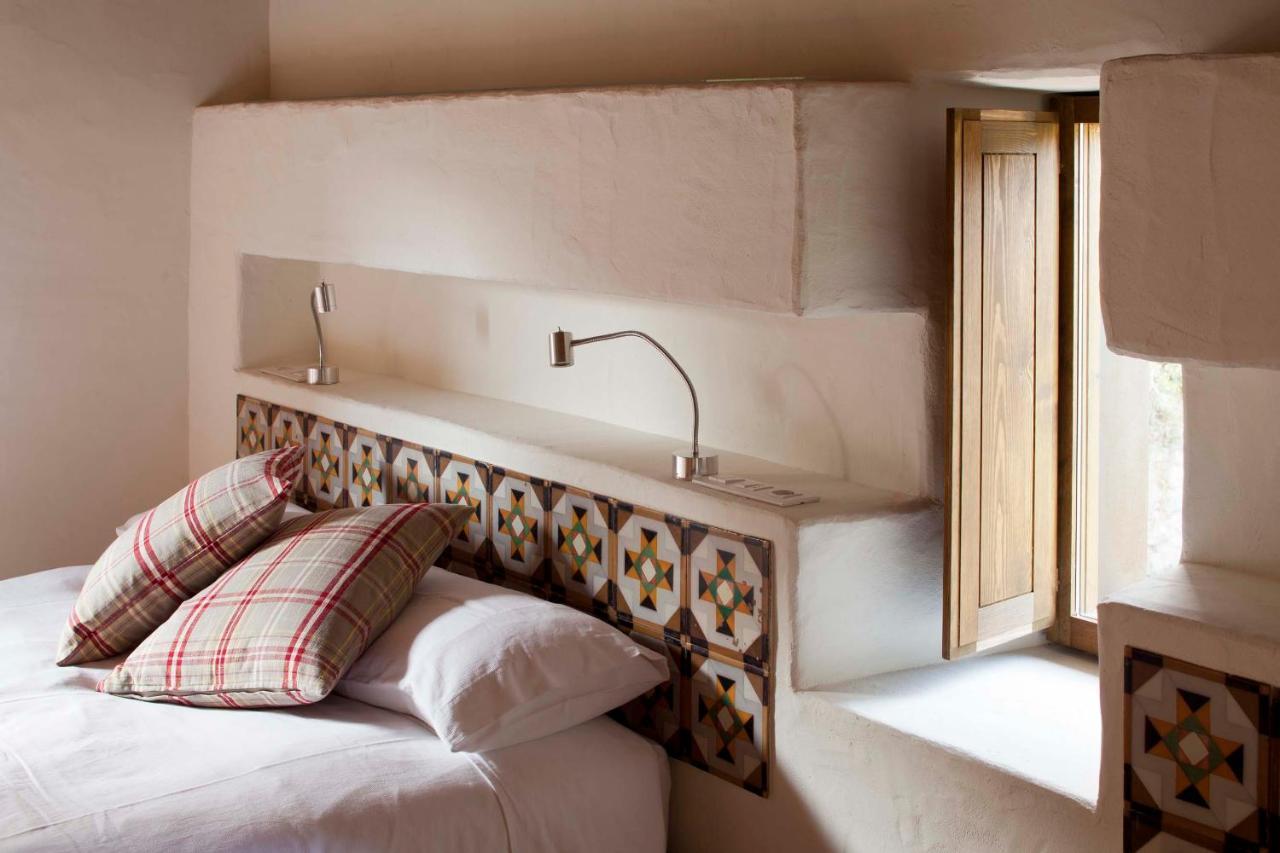 Sant Felíu de Pallarols B&B La Rectoria De Sant Miquel De Pineda מראה חיצוני תמונה